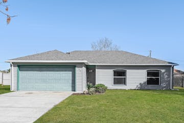 2709 W Covington Dr Deltona, FL 32738